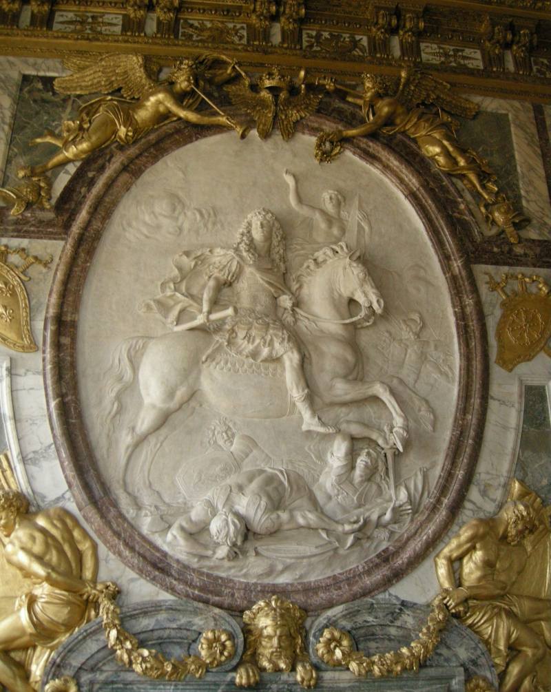 Антуан Куазевокс. Рельеф в Зале Войны Версальского дворца
